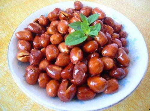 网红油炸大花生,香脆可口，回味无穷的街头美食传奇