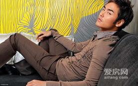 寸头男明星阮经天,阮经天演绎硬朗时尚风