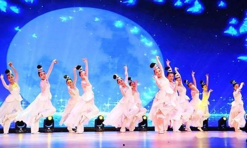 网红童啵啵定制舞蹈,萌动心弦的网红舞步解析