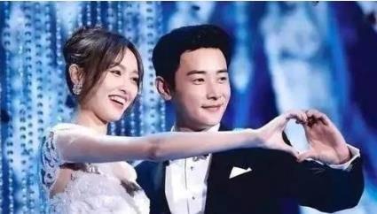 网红奶奶和爸爸唱歌视频,温馨家庭歌唱瞬间感动网友