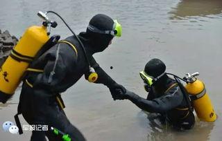 网红蛙人偶服装,萌趣造型引领潮流新风尚