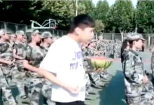 最惨吃瓜群众视频,揭秘幕后真相，带你领略网络视频的残酷现实