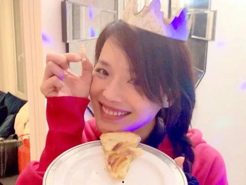 明星嚼面包,揭秘娱乐圈的饮食风尚与生活态度