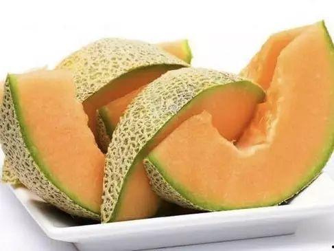 酒醒了吃哈密瓜,消解酒意，尽享夏日清新